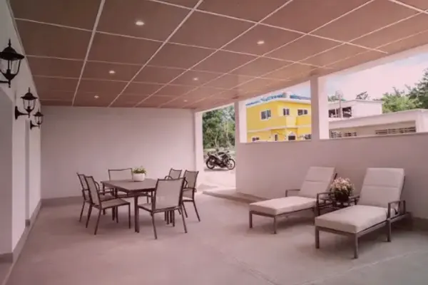 Cielos falsos para una página local de Villa Nueva, imagen de apoyo no asociada a una obra específica