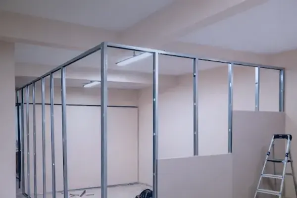 Divisiones de ambientes para una página local de Zona 1, imagen de apoyo no asociada a una obra específica