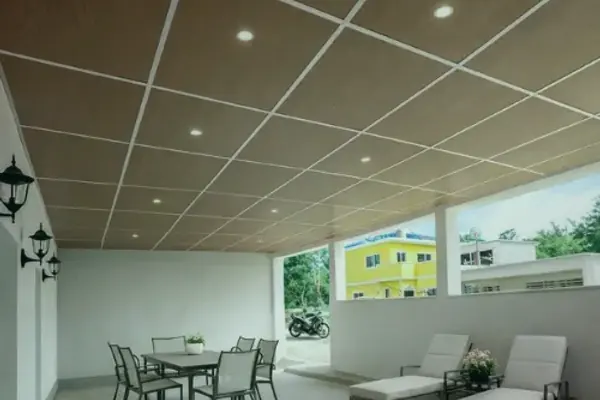 Cielos falsos para una página local de Zona 14, imagen de apoyo no asociada a una obra específica