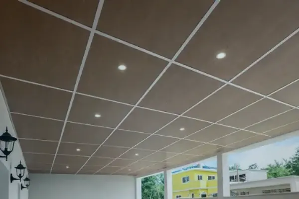 Cielos falsos para una página local de Zona 16, imagen de apoyo no asociada a una obra específica