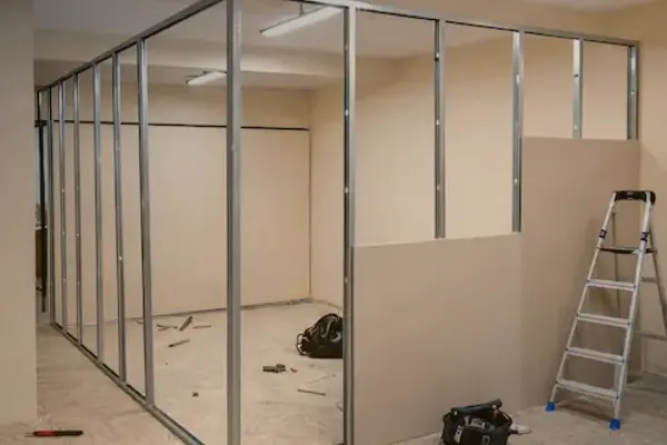 Divisiones de ambientes para una página local de Zona 7, imagen de apoyo no asociada a una obra específica